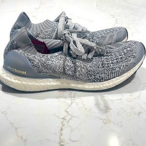 Adidas Ultra Boost - Women’s 9